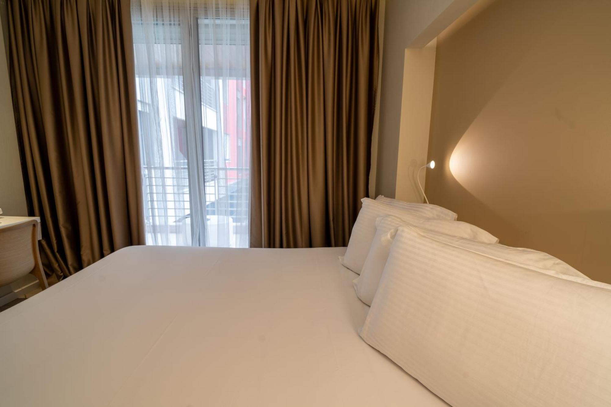 Lake Drive Rooms&Apartments Tirana Kültér fotó