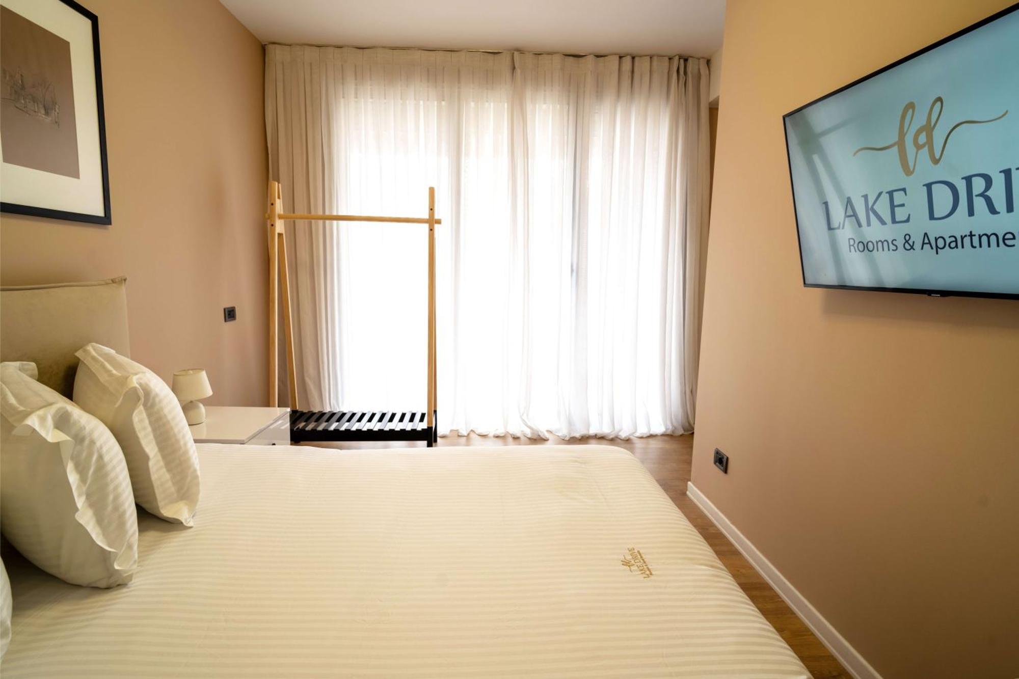 Lake Drive Rooms&Apartments Tirana Kültér fotó