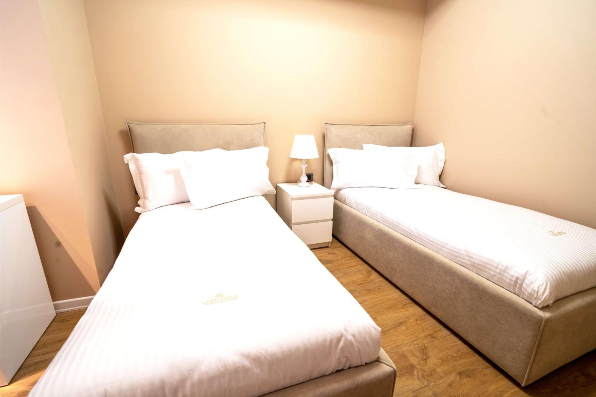Lake Drive Rooms&Apartments Tirana Kültér fotó